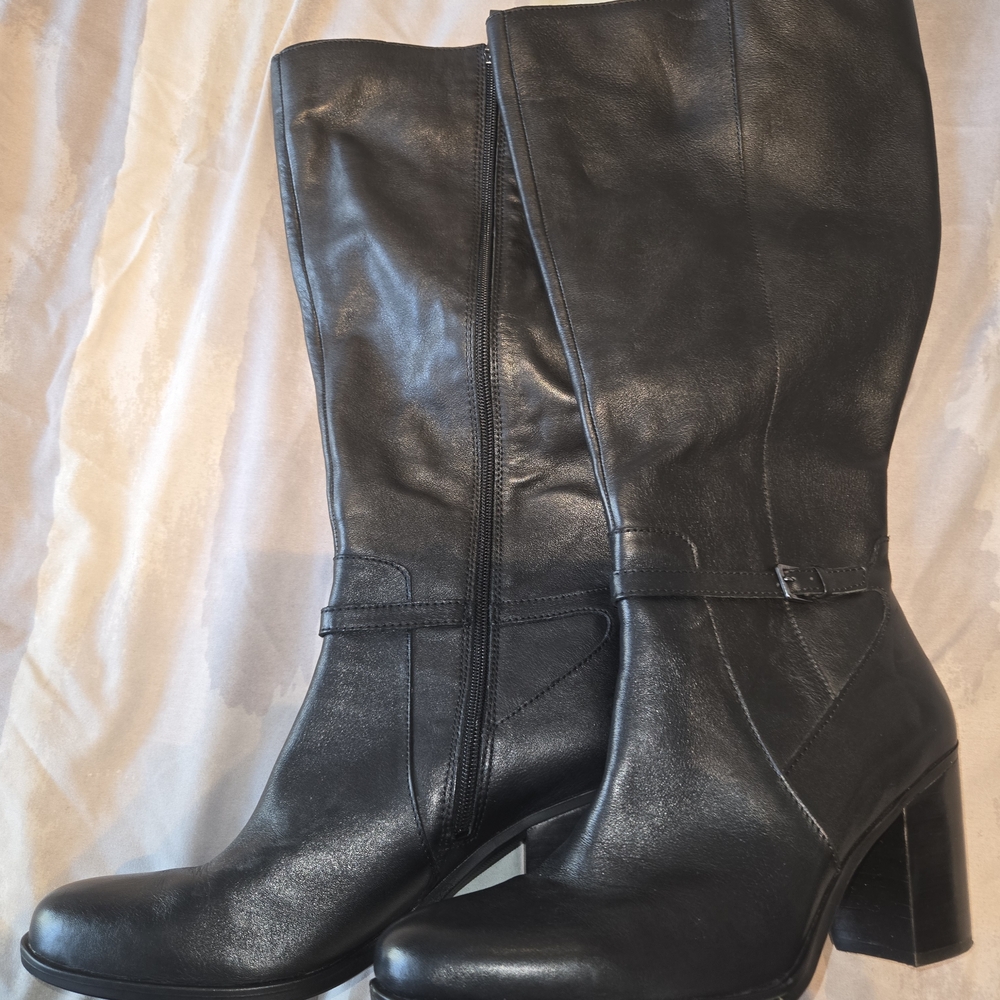 Naturalizer Black Heeled Boots